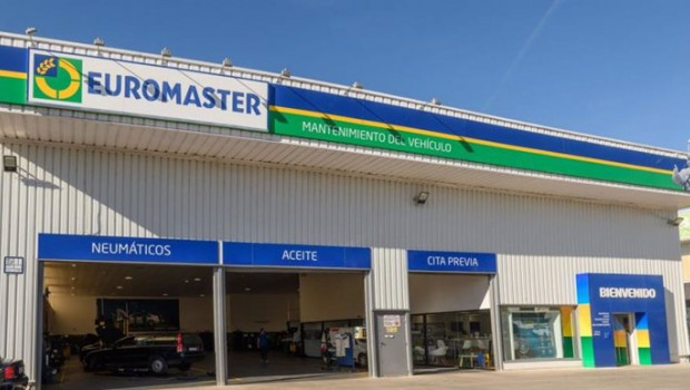 ep fachada de un taller de euromaster