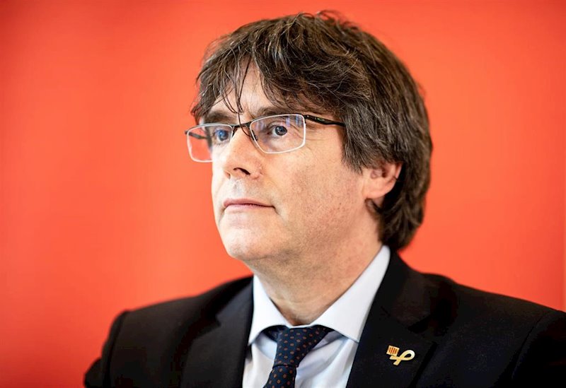 https://img2.s3wfg.com/web/img/images_uploaded/8/0/ep_filed_-_03_june_2019_hamburg_carles_puigdemont_former_president_of_the_government_of_catalonia.jpg