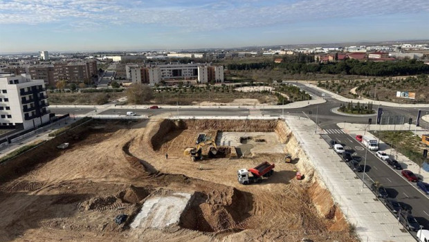 ep imagen aerea del suelo sobre el que ya se esta construyendo la promocion korys de aedas homes en