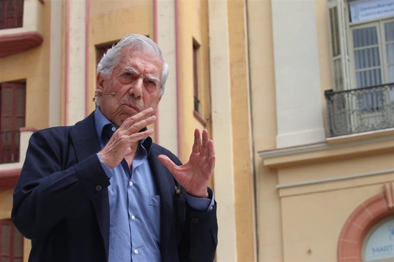 ep mario vargas llosa en el acto de espana ciudadana en malaga ep mario vargas llosa en el acto de espana ciudadana en malaga