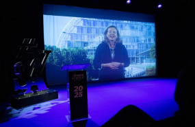ep nadia calvino premio de honor en los women startup awards 2025
