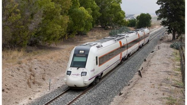 ep tren media distancia enimagenarchivo