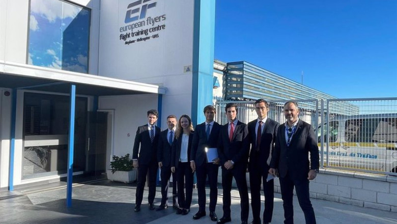 ep volotea selecciona 25 nuevos pilotos de entre los alumnos del centro de formacion european flyers ep volotea selecciona 25 nuevos pilotos de entre los alumnos del centro de formacion european flyers
