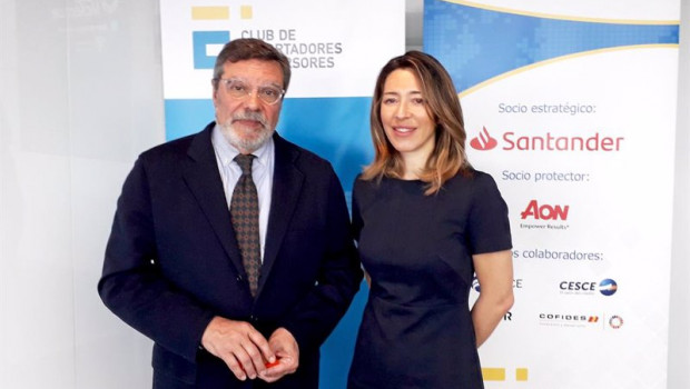 ep archivo - el presidente del club de exportadores antonio bonet y la secretaria de estado xiana