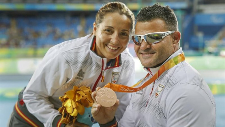 ep david casinos y su mujer celia con el bronce en rio 2016 ep david casinos y su mujer celia con el bronce en rio 2016