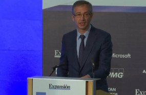ep el gobernador del banco de espana pablo hernandez de cos en el xi encuentro del sector financiero