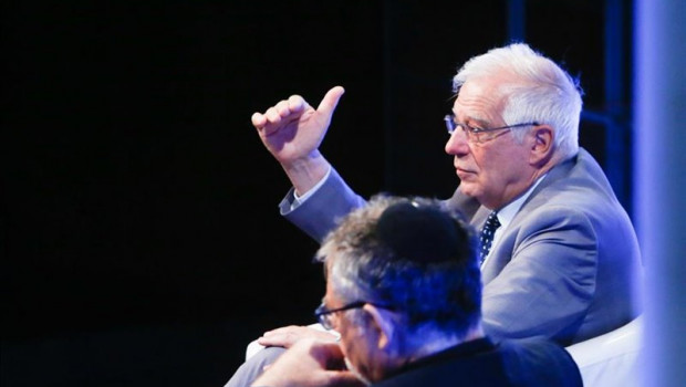 ep el ministro de exteriores josep borrell interviene en el debate con el director del instituto de