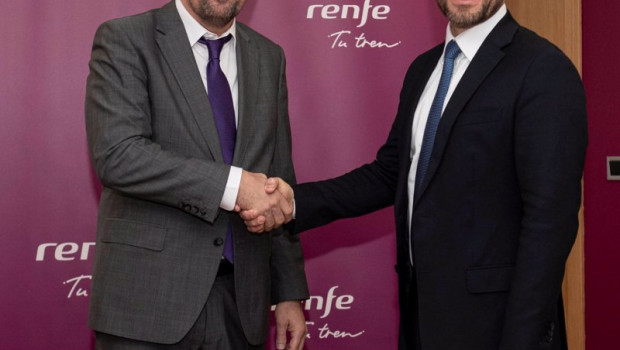 ep el presidente de renfe raul blanco y el director de operaciones del bei para espana y portugal
