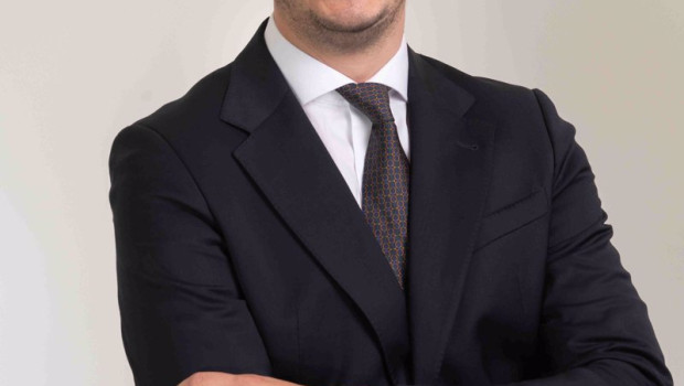 ep etienne allepuz senior transaction manager spain portugal en aberdeen investments