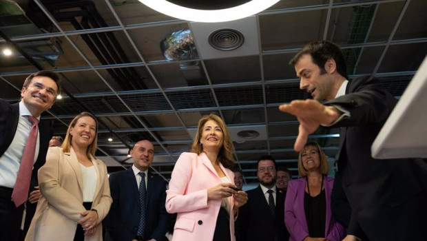ep i d el ceo de vueling marco sansavini la responsable de prensa sandra hors el delegado del