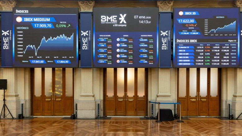 Interior del edificio de la Bolsa de Madrid con la cotización de las mayores empresas de España. | Eduardo Parra - Europa Press ep interior del edificio de la bolsa de madrid con la cotizacion de las mayores empresas de espana