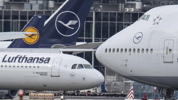 ep la aerolinea alemana lufthansa reducira un 50 los vuelos