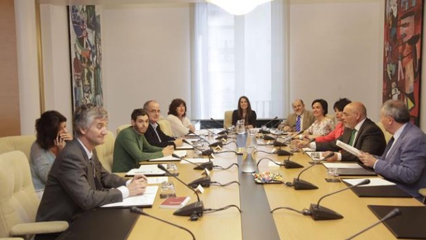 ep la juntaportavoces apruebadeclaracion institucional