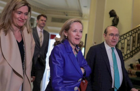ep la ministra de asuntos economicos y vicepresidenta tercera del gobierno nadia calvino a su