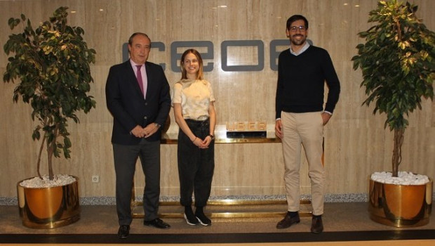 ep uber se incorpora como miembro de la ceoe