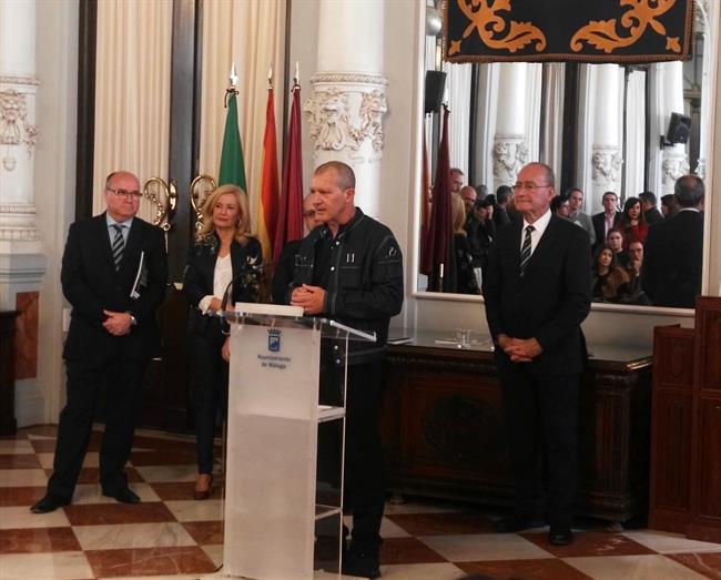 ep antonio banderasun actola fundacion lagrimasfavores