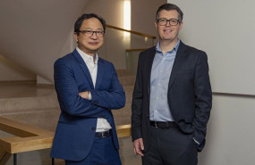 ep archivo   de izda a dcha el responsable de los nextgen quant de robeco mike chen y el responsable