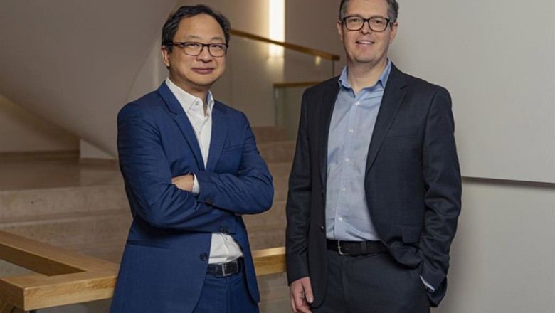 ep archivo   de izda a dcha el responsable de los nextgen quant de robeco mike chen y el responsable