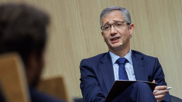 ep archivo   el gobernador del banco de espana pablo hernandez de cos interviene durante un