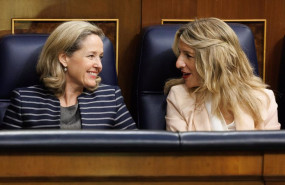 ep archivo   la vicepresidenta primera y ministra de economia nadia calvino izda y la vicepresidenta