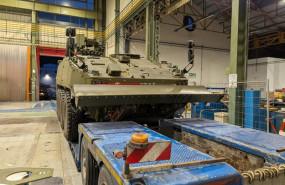 ep archivo   un 8x8 dragon en la version de zapadores en la fabrica de general dynamics european