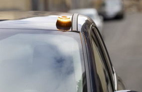 ep baliza v16 de emergencia para vehiculos a 21 de noviembre de 2025 en madrid espana