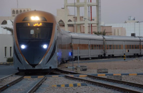 ep caf suministrara trenes de pasajeros para etihad rail en los emiratos arabes unidos por 250