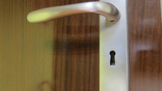 ep cerradurauna puerta