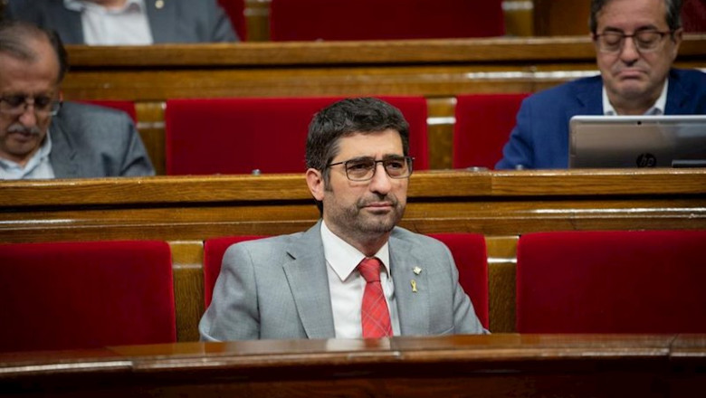 El conseller de Polítiques Digitals i Administració Pública, Jordi Puigneró assegut al seu escó en una sessió plenària al Parlament de Catalunya, Barcelona (Espanya), 23 d'octubre del 2019. | David Zorrakino - Europa Press - Archivo ep el conseller de politiques digitals i administracio publica jordi puignero assegut al seu esco en