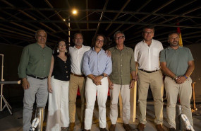 ep el secretario general de vox en el congreso jose maria figaredo junto a miembros de su formacion