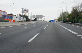 ep imagenes de la a4 direccion andalucia inusualmente vacia durante el jueves santo marcado por el
