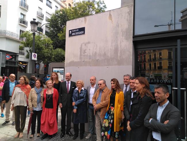 ep inauguracionla plazuela ana diosdadomadrid
