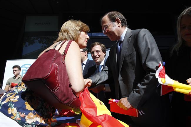 ep ppmadrid iniciacampana ponbanderatu balcon
