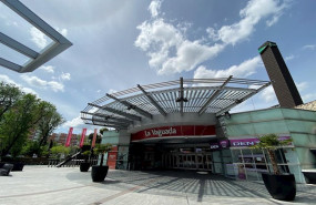 ep puerta del centro comercial la vaguada ubicado en el barrio del pilar en madrid