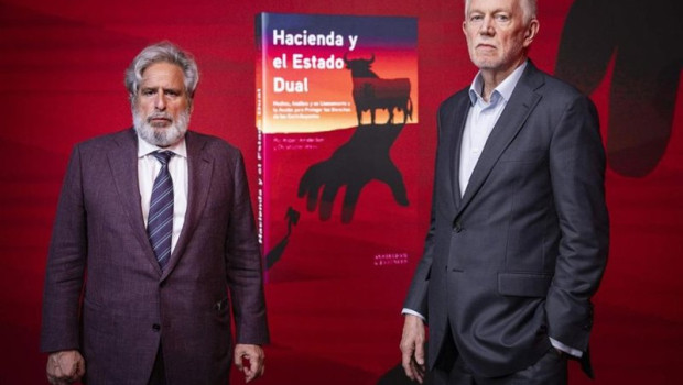 ep robert amsterdam y christopher wales en la presentacion del libro hacienda y el estado dual en ep robert amsterdam y christopher wales en la presentacion del libro hacienda y el estado dual en