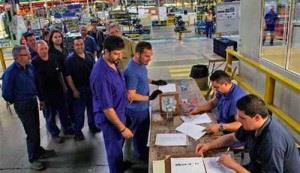 ep trabajadores votando