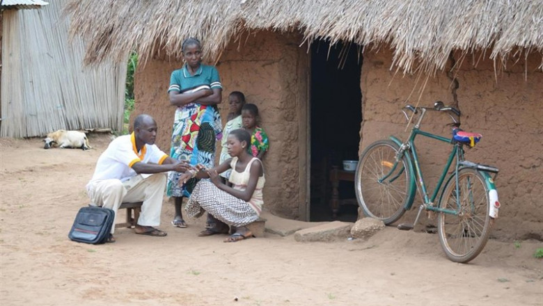 ep visionlab lanzapulsera solidariaimpulsar proyectos sanitarios en africa