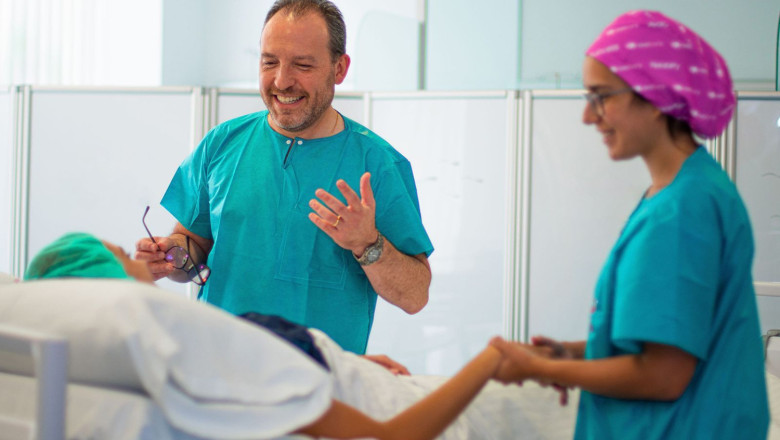 daniel sosa con paciente en urpa sin logos de fiv marbella 1 v0 211021 1 1 2 1 20240628121421 