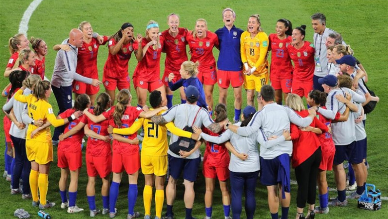 ep 02 july 2019 france lyon usas players celebrate after the final whistle of the fifa womens world cup semi final soccer match between england andat the stadelyon photo richard sellerspa wiredpa