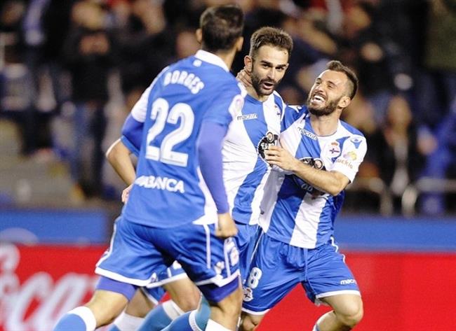 Adrián López celebra un gol con el Deportivo | LALIGA ep adrian lopez celebragoldeportivo