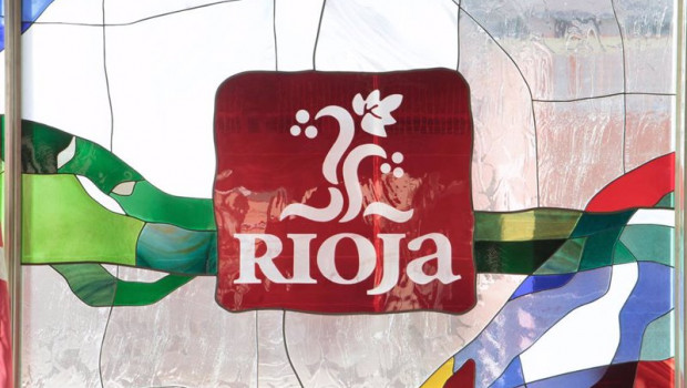 ep archivo   cristalera de la sede del consejo regulador de la rioja en logrono la rioja espana a 9