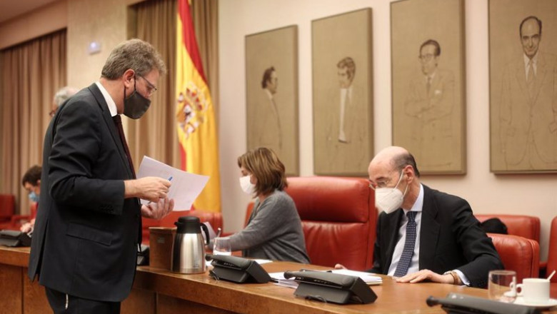 Archivo - El diputado del PDeCAT, Ferran Bel, se acerca a la mesa de la Comisión de Presupuestos del Congreso | EUROPA PRESS/E. Parra. POOL - Europa Press ep archivo el diputado del pdecat ferran bel se acerca a la mesa de la comision de presupuestos