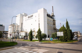 ep archivo   factoria de basf en la canonja tarragona