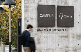 ep archivo   logotipo de acciona en la sede de madrid a 14 de noviembre de 2025 en madrid