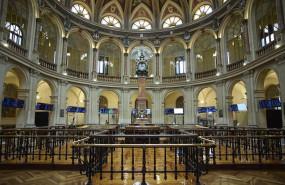 ep archivo   paneles del ibex 35 en el palacio de la bolsa de madrid a 2 de septiembre de 2024 en