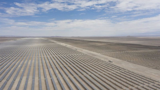 ep archivo   planta solar en el desierto
