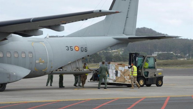 ep avion militar con material sanitario para canarias