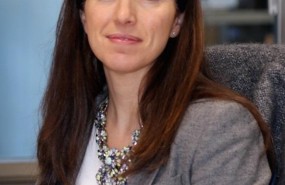 ep economia- grupo avintia ficha aexdirectivasacyrdirectora gener