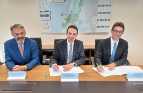 ep el chief operating officer coo gunther smetana el consejero celegado de enagas arturo gonzalo y