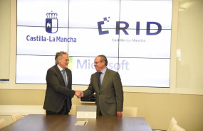 ep el consejero de hacienda y administraciones publicas juan alfonso ruiz molina firma un acuerdo de